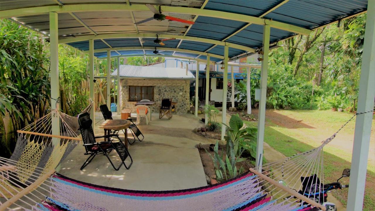 Uvita River Guesthouse Bagian luar foto