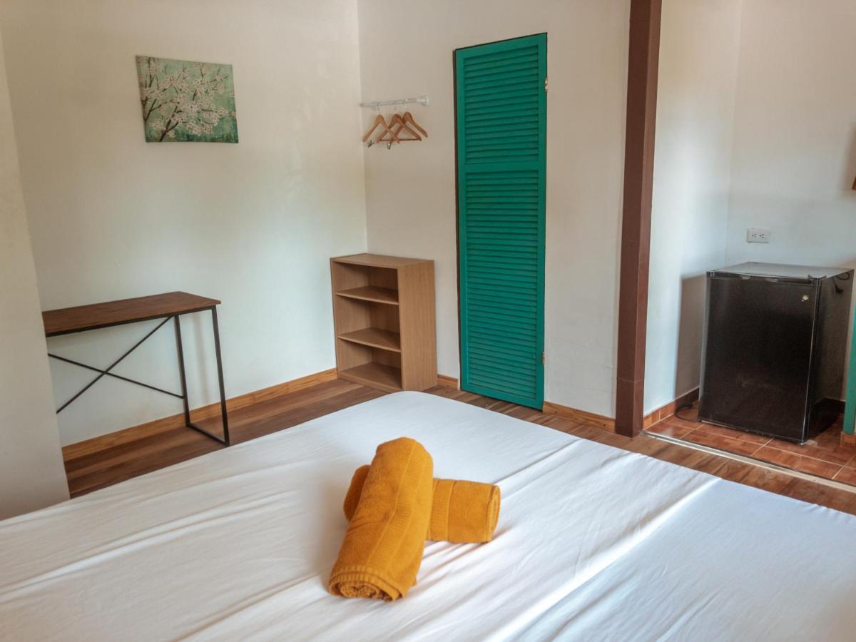 Uvita River Guesthouse Bagian luar foto