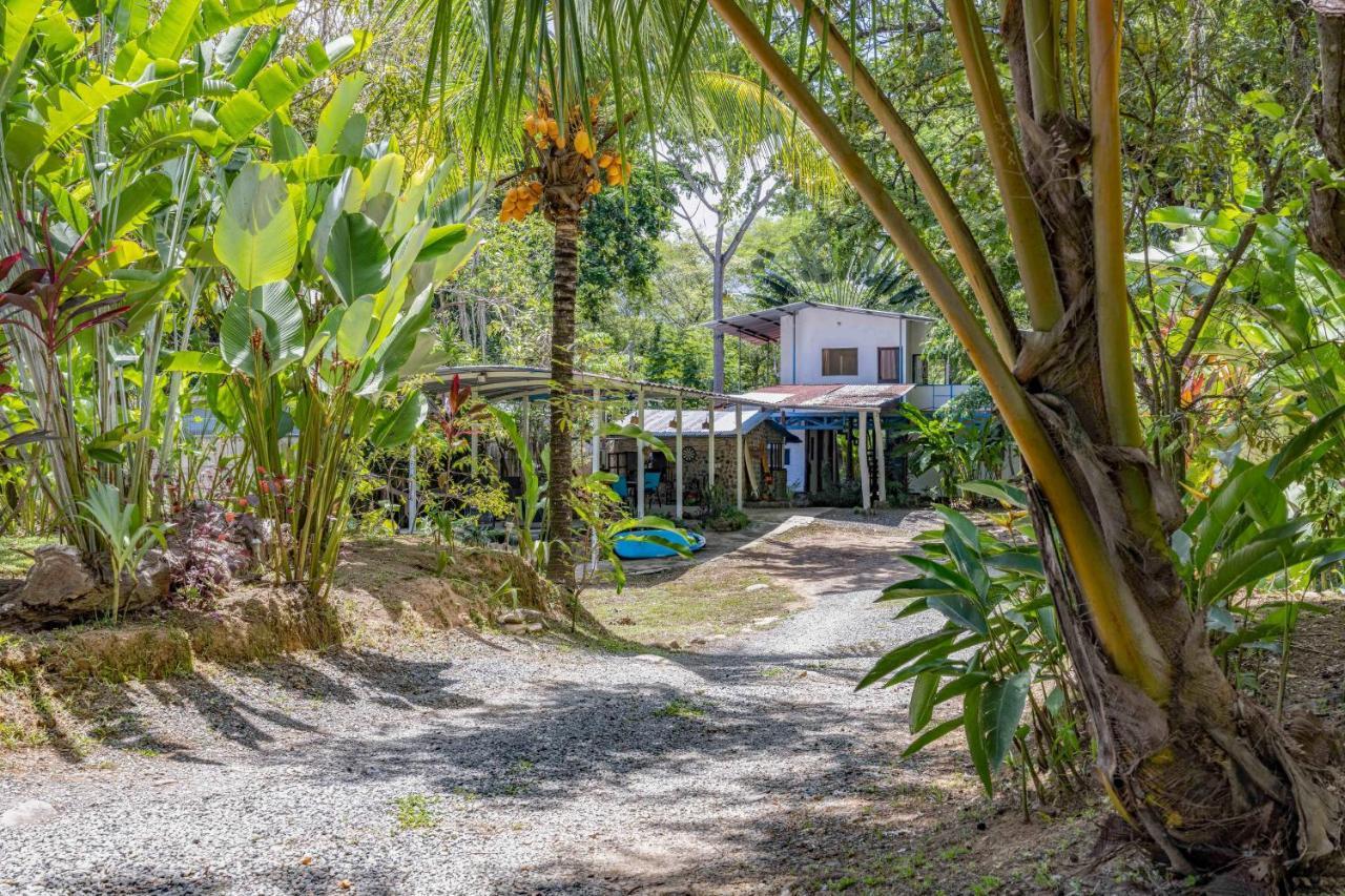 Uvita River Guesthouse Bagian luar foto