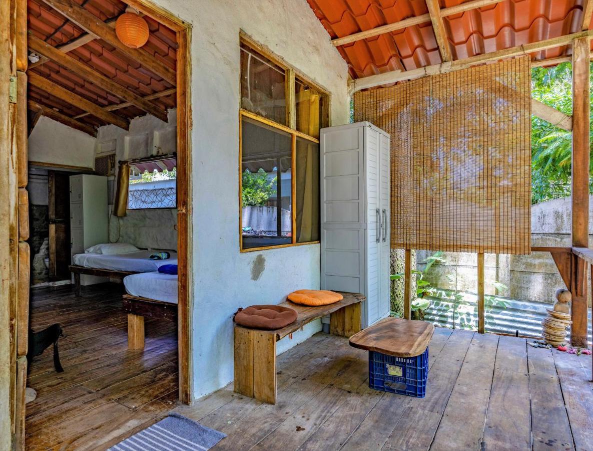 Uvita River Guesthouse Bagian luar foto