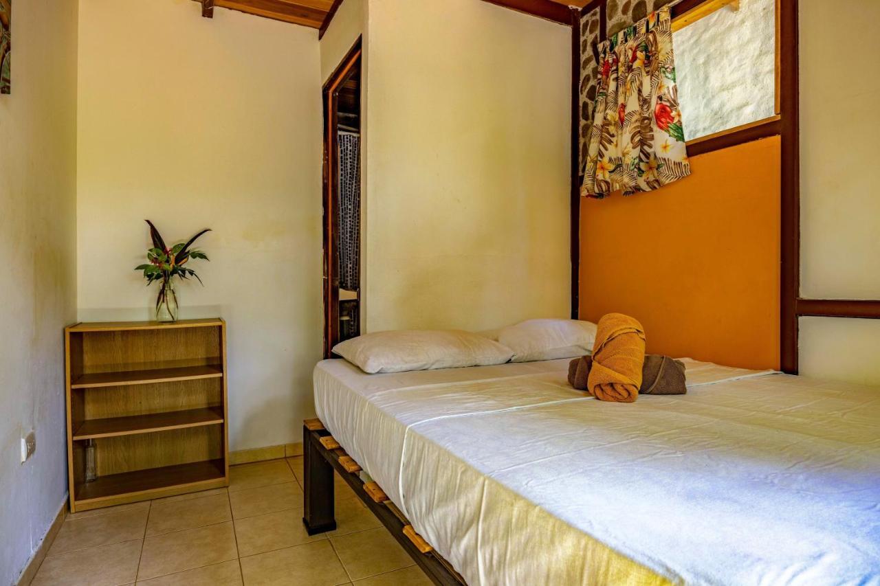 Uvita River Guesthouse Bagian luar foto